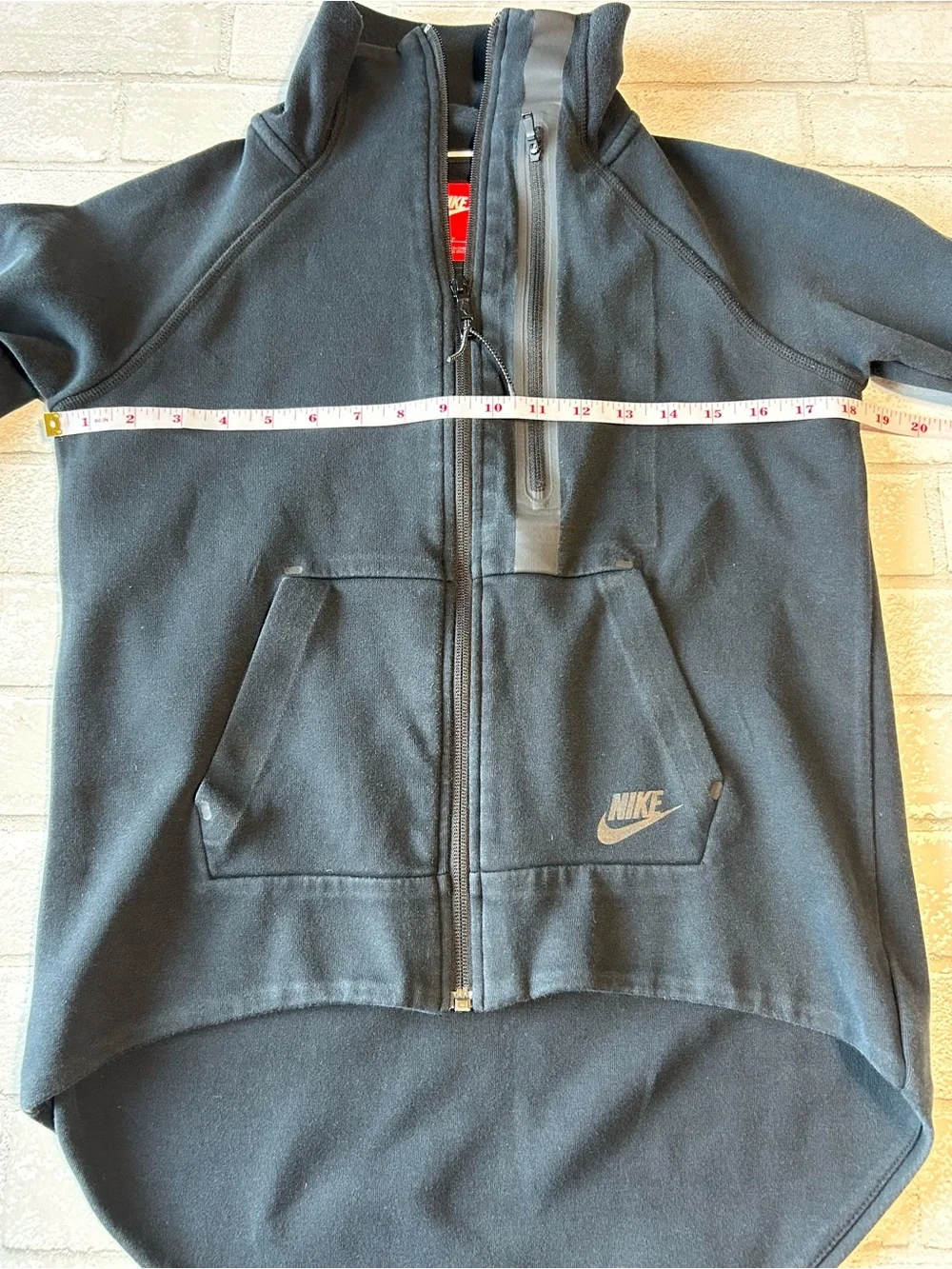 Nike classic black